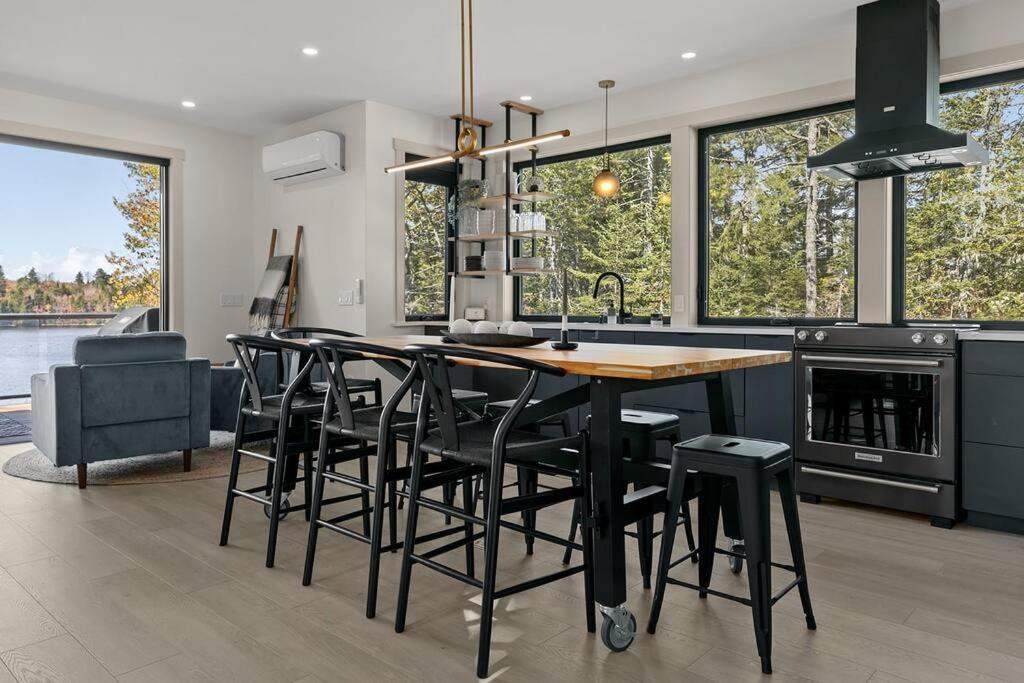 Numinous Cottage Long Lake Oasis Centre Rawdon Екстер'єр фото